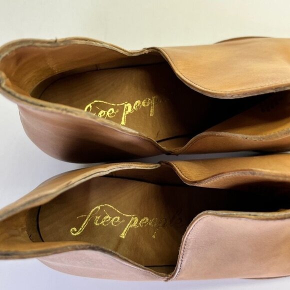 Free People Charm Double V Ankle Boot for Women Size 40 in Tan Leather Urban - Picture 8 of 10